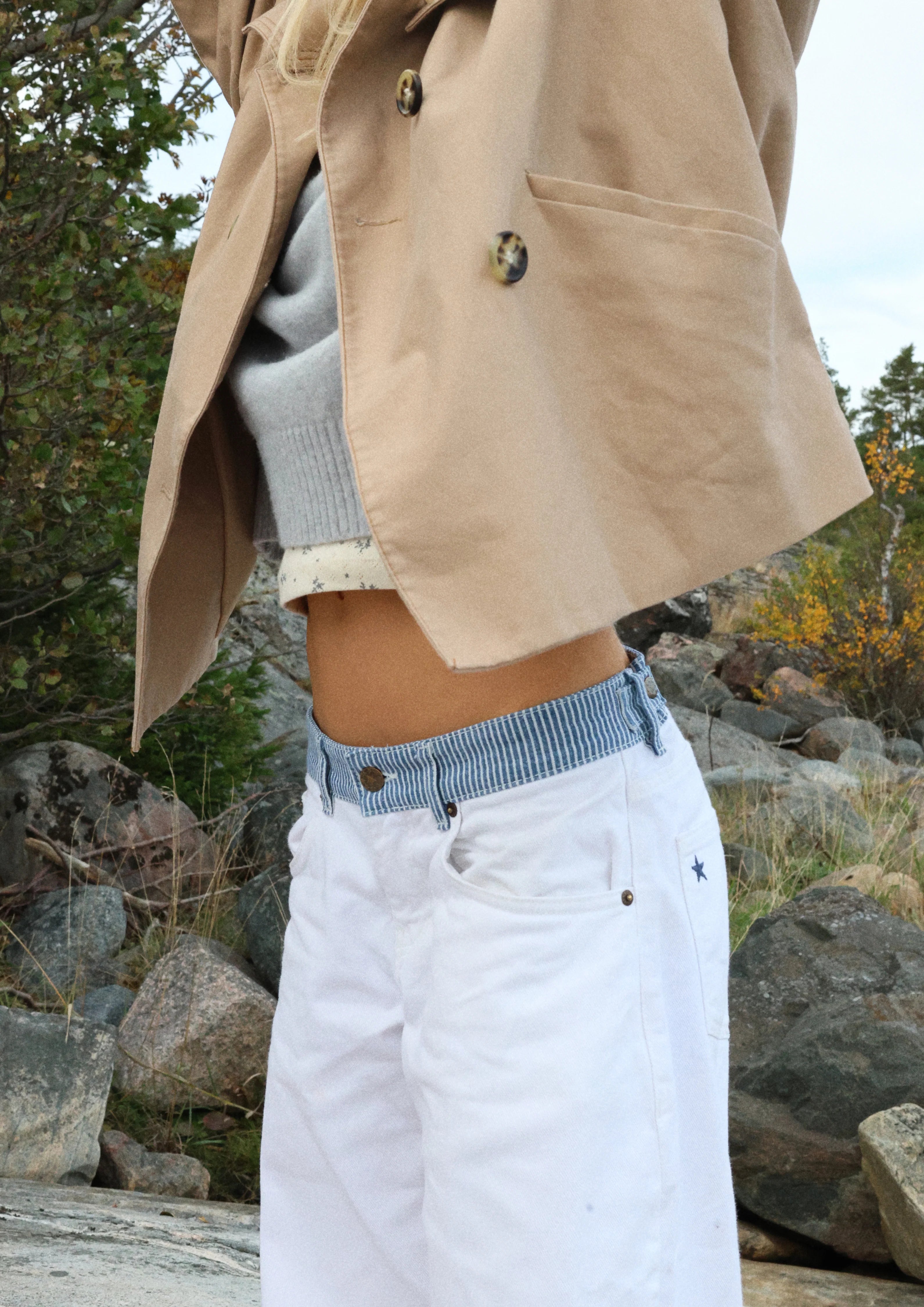 Creamy Stripe-Waist Wide-Leg Jeans