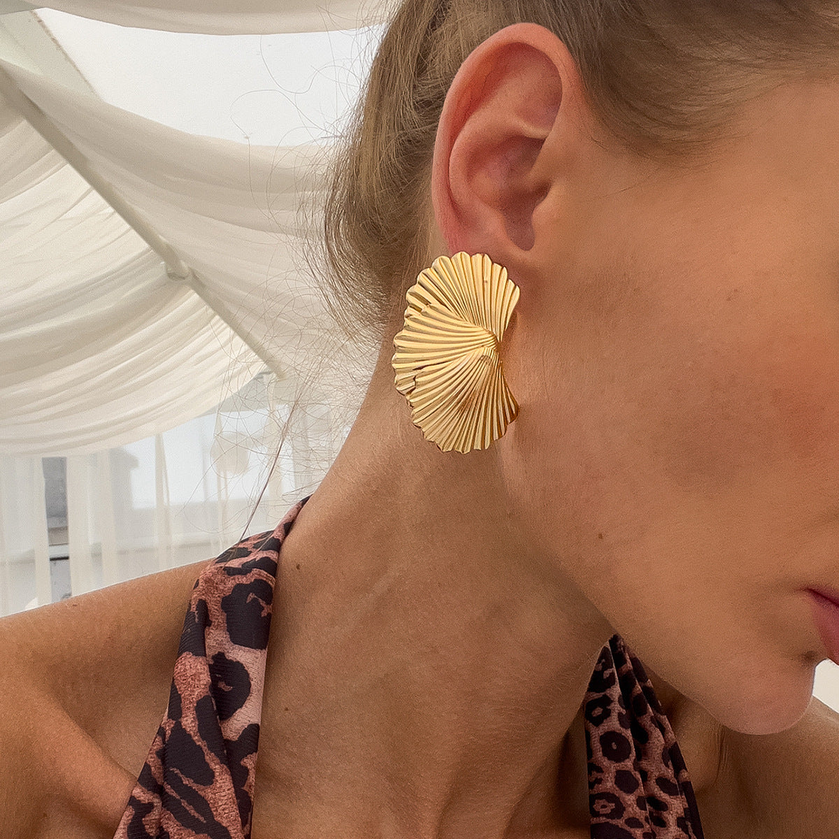 Maris Sculpted Shell Earrings